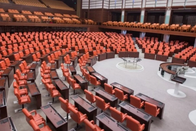 Hangi vekil istifa etti, hangi partiye geçti? Meclis'te sandalye dağılımı değişti