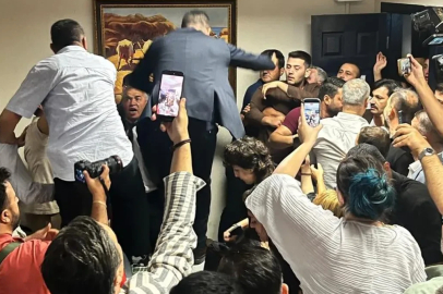 İzmir Menderes Belediyesi AK Parti'ye geçti! Seçim sırasında yumruklu kavga çıktı