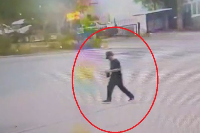 Bursa'da Şapkalı hırsız 'Örümcek Adam' gibi tırmanıp evleri soydu!