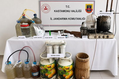 Kastamonu'da kaçak içki hazırlığına suçüstü: Çok sayıda malzeme ele geçirildi