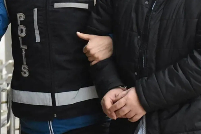 Hepsi öğretmenin çantasından çıktı! Gözaltına alındı, her şeyi itiraf etti