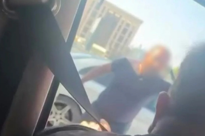 Bursa’da trafikte ortalık karıştı! Şoförün üzerine yürüdü...