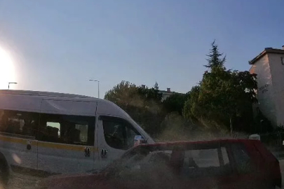 Bursa'da 3 araç birbirine girdi: Yaralılar var