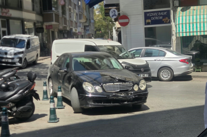 Bursa'da otomobille çarpışan motosikletli yaralandı