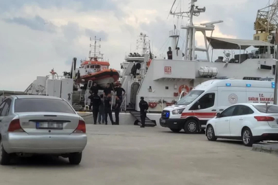 Karadeniz'de su alan gemideki 13 mürettebat kurtarıldı