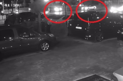 Bursa'da kırmızı ışıkta geçen otomobil sürücüsü kaza yaptı