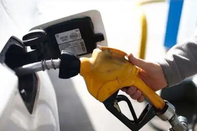 Motorinin litre fiyatına dev artış yolda: Akaryakıtta zam fırtınası sürüyor
